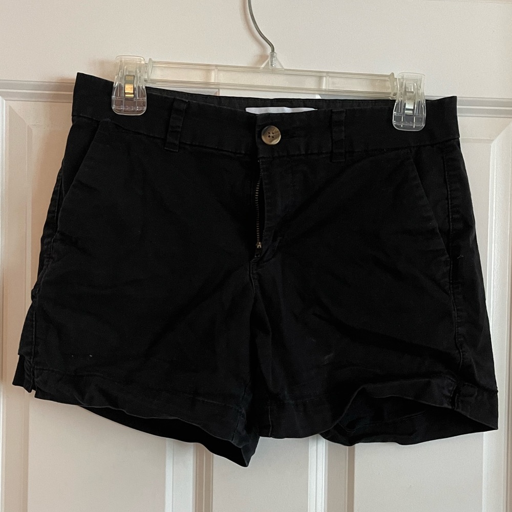 Old Navy Everyday Mid-Rise Shorts. Black, Size 2.